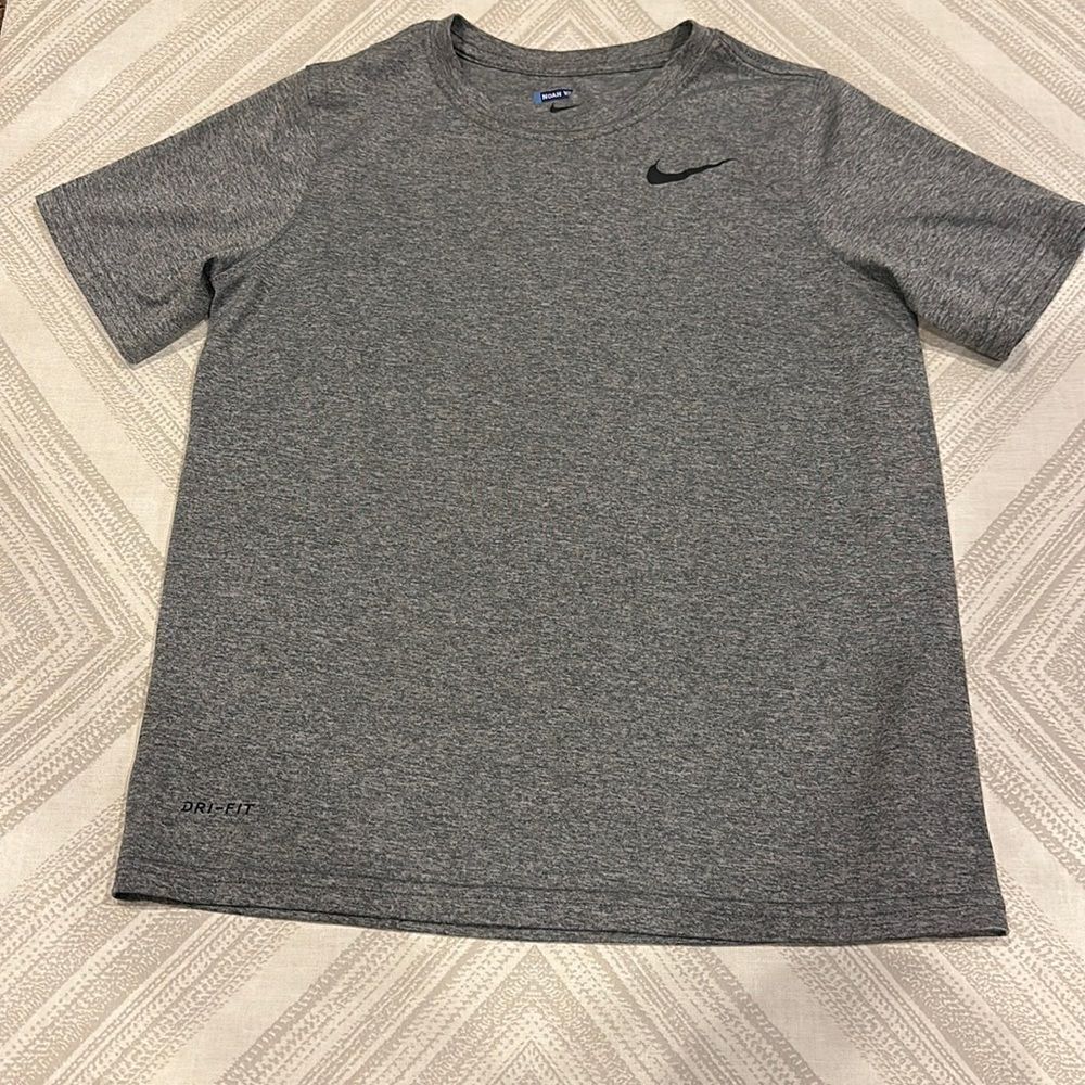 Nike a boys Dri Fit Grey Logo T-Shirt